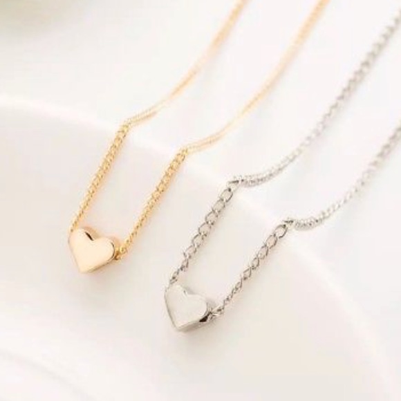 {CECE} simple dainty gold heart necklace - Picture 2 of 4
